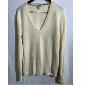 Burberry 100% cashmere Cream V-Neck Sweater